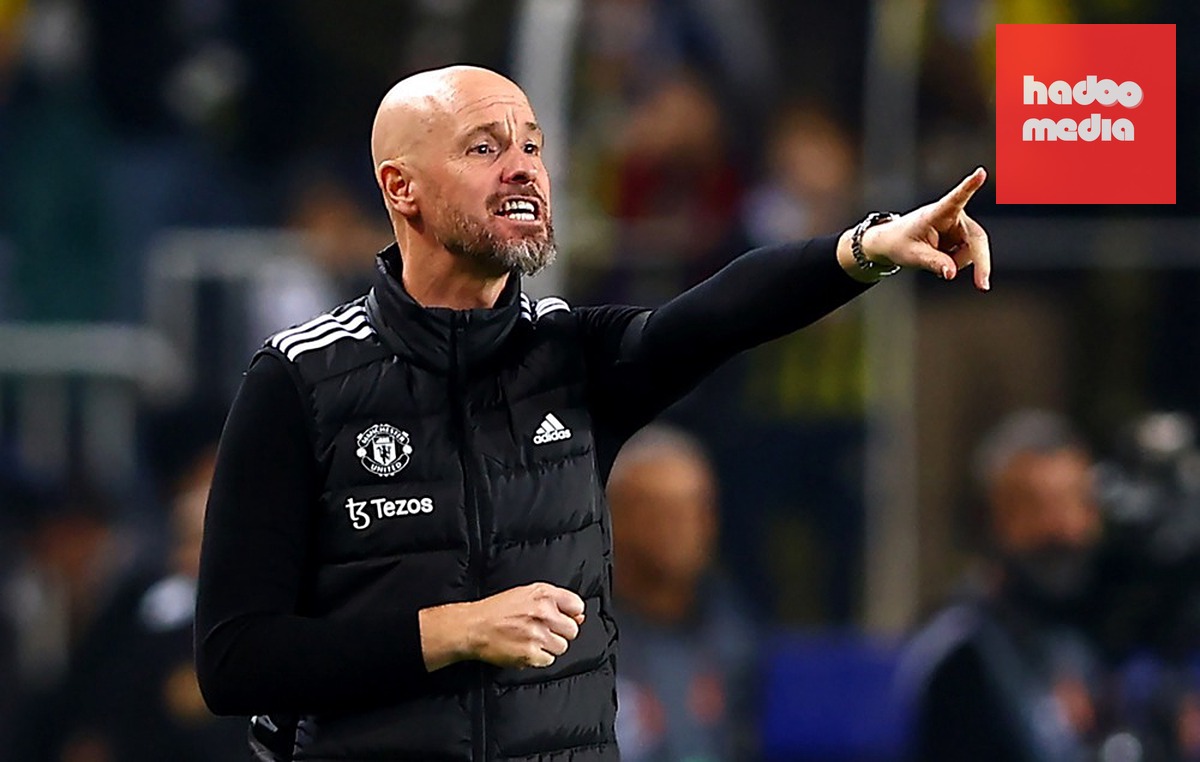 Erik ten Hag đề cao triết lý bóng đá tấn công tại Man Utd. Ảnh: EPA/Tolga Bozoglu.