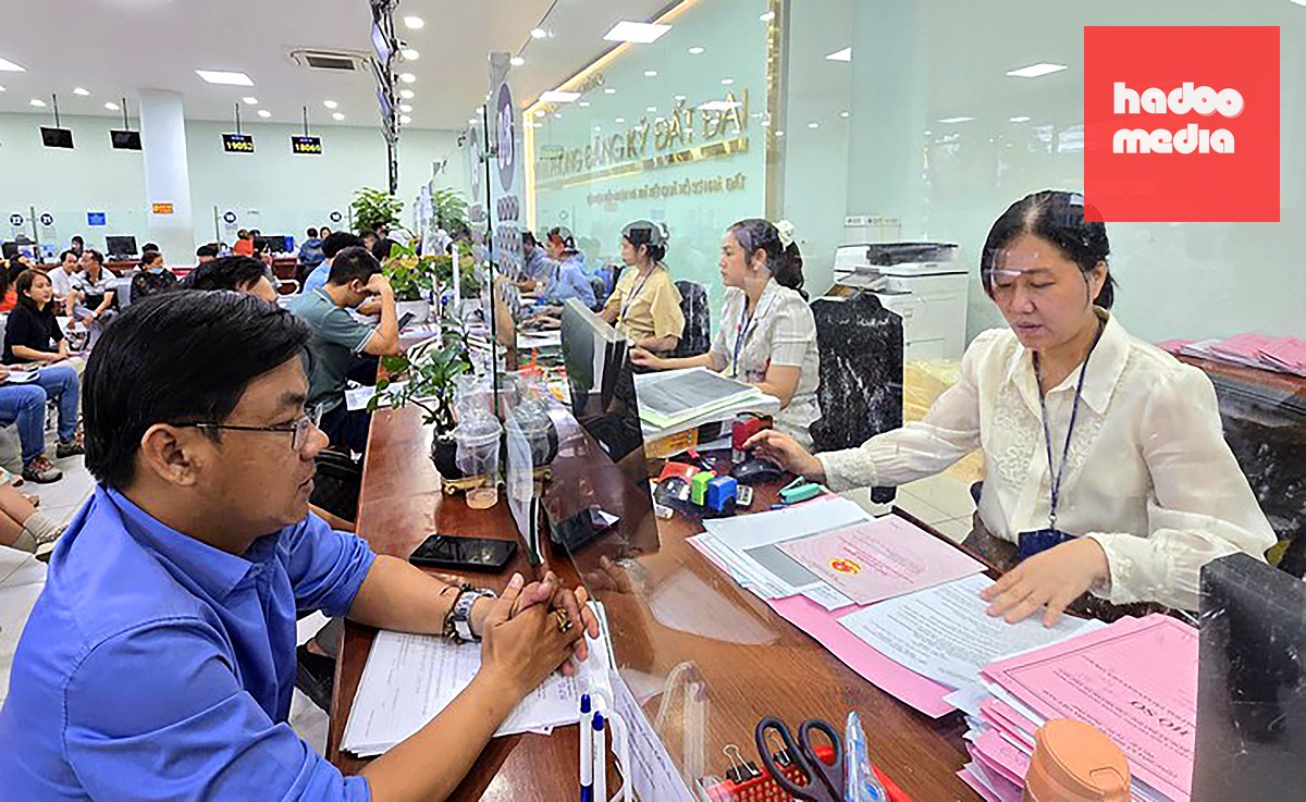 Cục Thuế cho biết tại một số địa phương, tình trạng thông tin người nộp thuế, thửa đất chưa được cập nhật đầy đủ, dẫn đến thông báo tiền thuế không chính xác - Ảnh: T.L